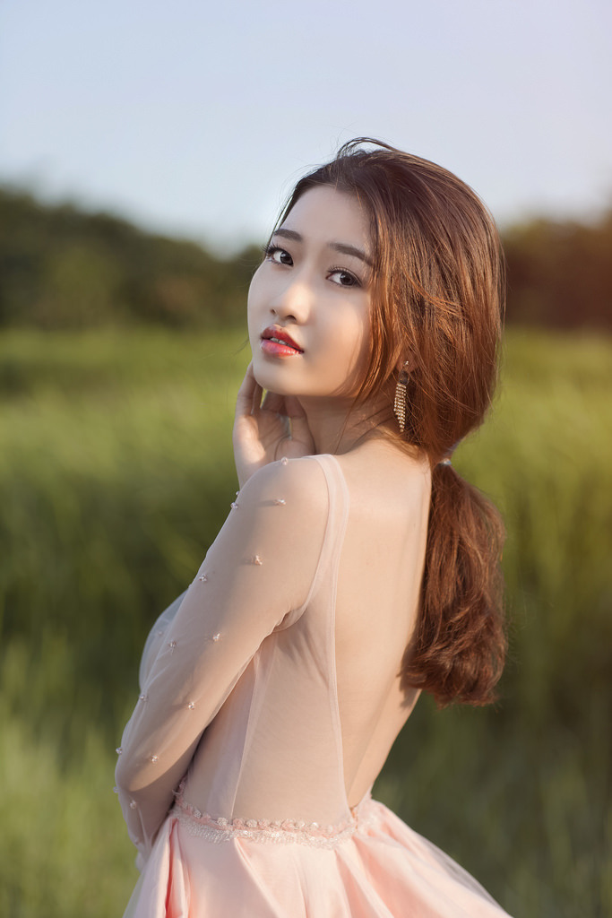 農(nóng)民伯伯鄉(xiāng)下妹農(nóng)夫山泉國產(chǎn)電影